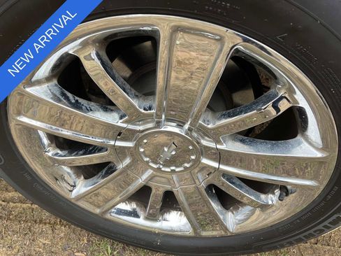 Used 2015 Chevrolet Silverado 1500 High Country w/ High Country Premium Package image 11