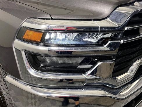Used 2026 RAM 2500 Big Horn AWD/4WD image 38