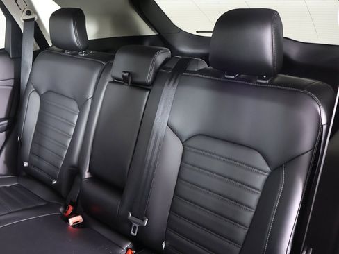 Used 2024 Ford Edge SEL image 32