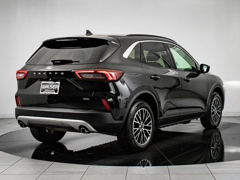 Used 2024 Ford Escape SE image 7