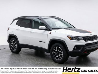Used 2025 Jeep Compass Trailhawk