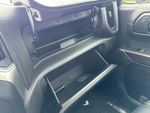 Used 2021 Chevrolet Silverado 1500 LT Trail Boss AWD/4WD image 28