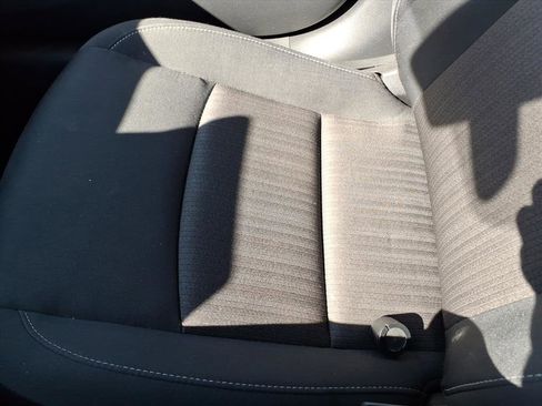 Used 2025 Nissan Altima 2.5 SV image 23