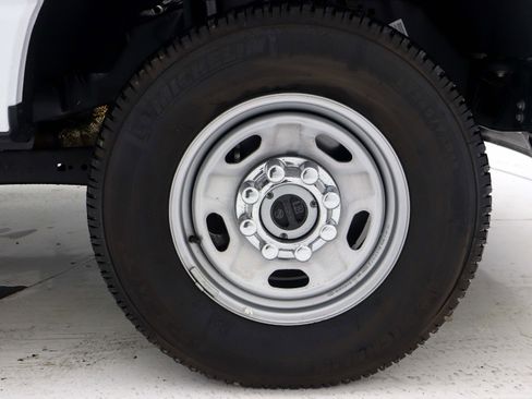 Used 2024 Ford F250 XL w/ Snow Plow Prep Package image 27