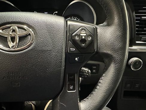 Used 2018 Toyota Sequoia SR5 image 36
