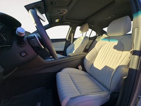 Used 2025 Genesis G70 2.5T w/ Sport Prestige Package image 9