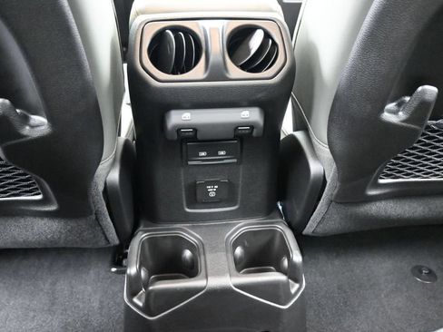 Used 2026 Jeep Gladiator Mojave AWD/4WD image 41