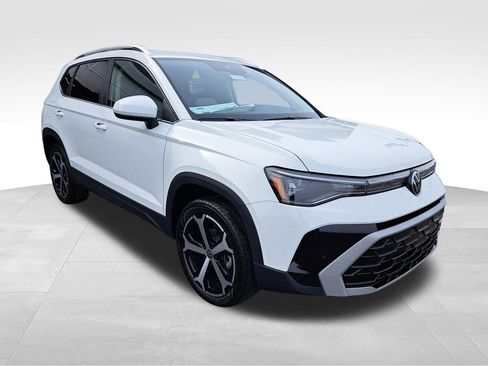 New 2025 Volkswagen Taos SEL AWD/4WD image 3