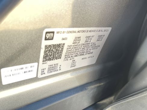 Used 2021 GMC Terrain SLE w/ Driver Convenience Package image 40