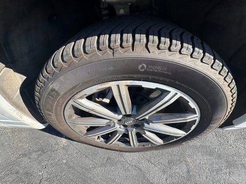 Used 2017 Audi Q7 3.0T Premium w/ Towing Package image 37