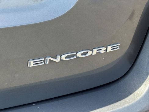 Used 2018 Buick Encore Preferred FWD image 8