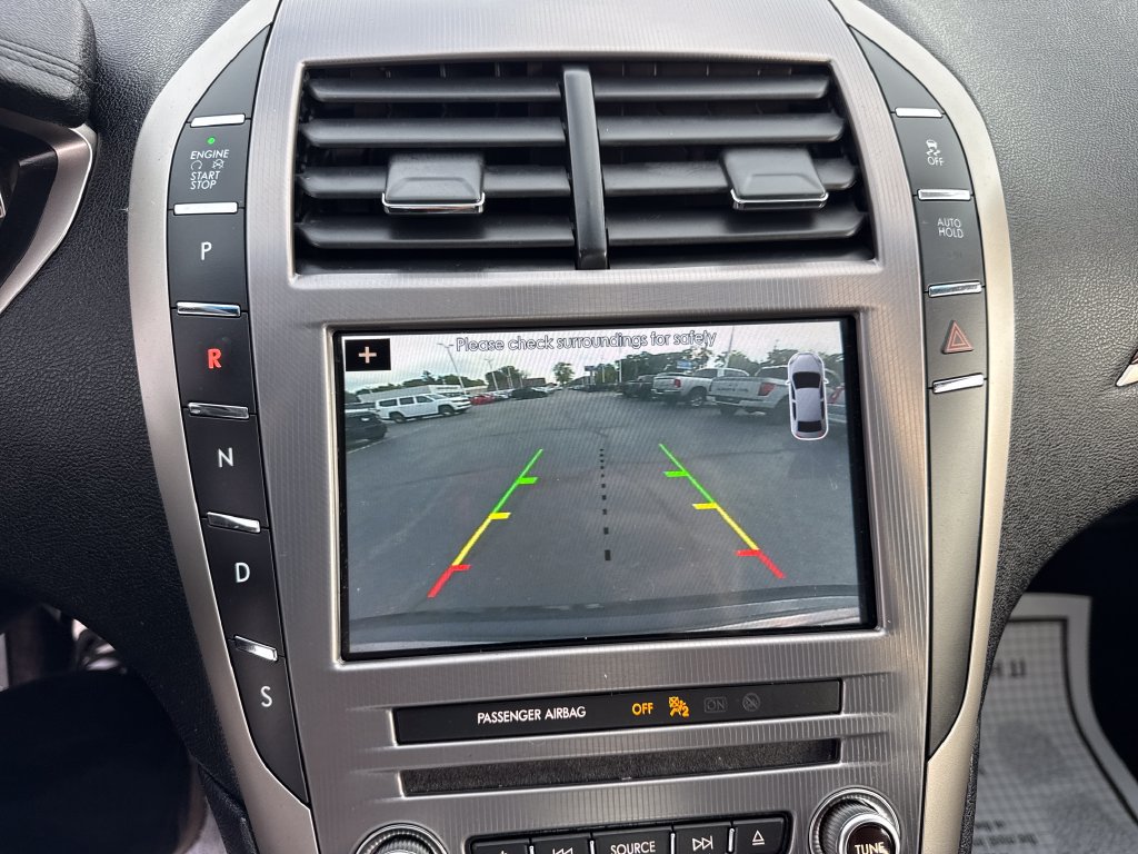 Used 2017 Lincoln MKZ Reserve FWD image 28