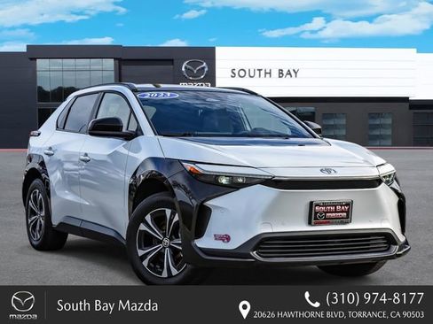 Used 2023 Toyota bZ4X XLE w/ Weather Package image 1