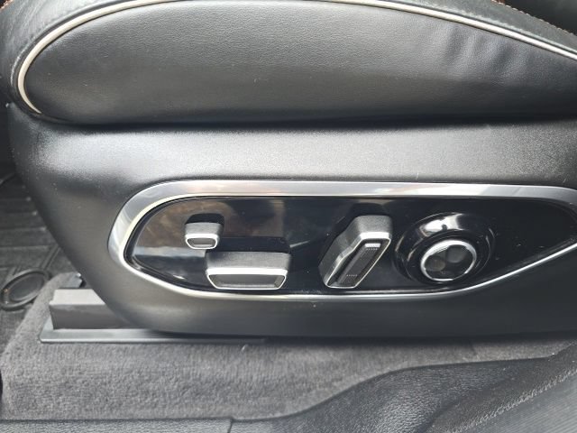 Used 2021 Jeep Grand Cherokee L Summit AWD/4WD image 22