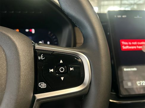 New 2026 Volvo XC90 B6 Plus w/ Protection Package Premier image 13