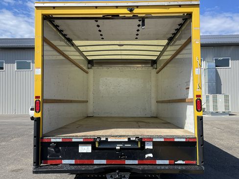 Used 2021 GMC Savana 3500 Extended w/ Power Convenience Package RWD image 10