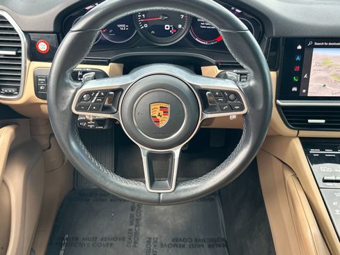 Certified 2023 Porsche Cayenne image 14
