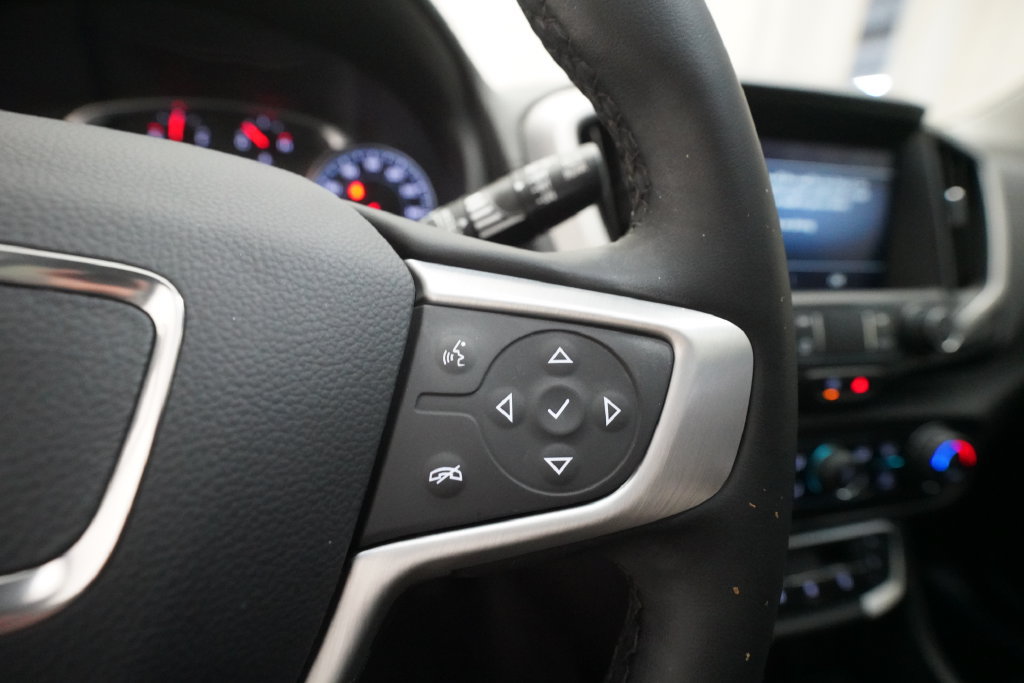 Certified 2024 GMC Terrain SLT w/ Elevation Edition AWD/4WD image 19