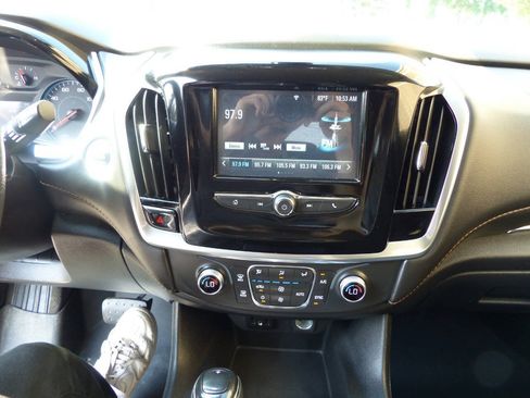 Used 2019 Chevrolet Traverse LS AWD/4WD image 28