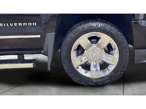 Used 2017 Chevrolet Silverado 1500 LTZ Z71 AWD/4WD image 21