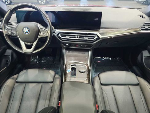 Used 2023 BMW i4 eDrive35 w/ Premium Package RWD image 10