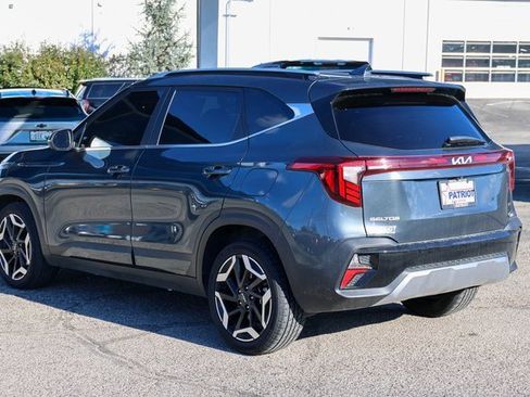 Used 2024 Kia Seltos SX w/ SX Sunroof Package image 5