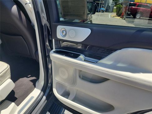 Used 2022 Lincoln Navigator Black Label AWD/4WD image 24