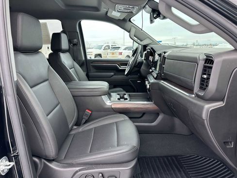 Certified 2025 GMC Sierra 2500 SLT w/ SLT Premium Package image 10