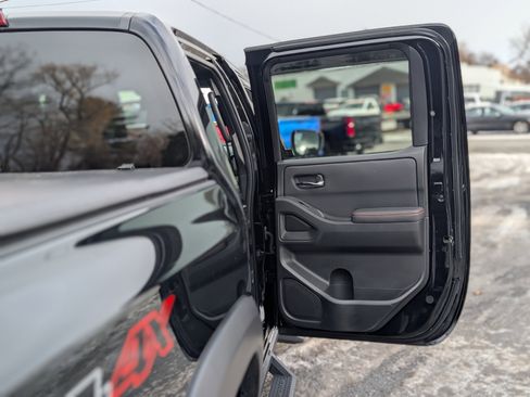 Used 2023 Nissan Frontier PRO-4X w/ Pro Convenience Package image 39