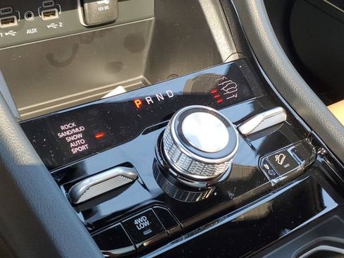 New 2025 Jeep Grand Cherokee L Summit image 14