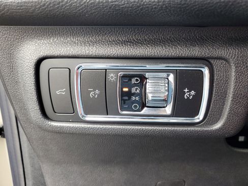 New 2025 Lincoln Corsair Reserve w/ Equipment Group 202A image 14