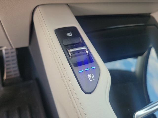 Used 2022 Kia Telluride SX w/ SX Prestige Package AWD/4WD image 24