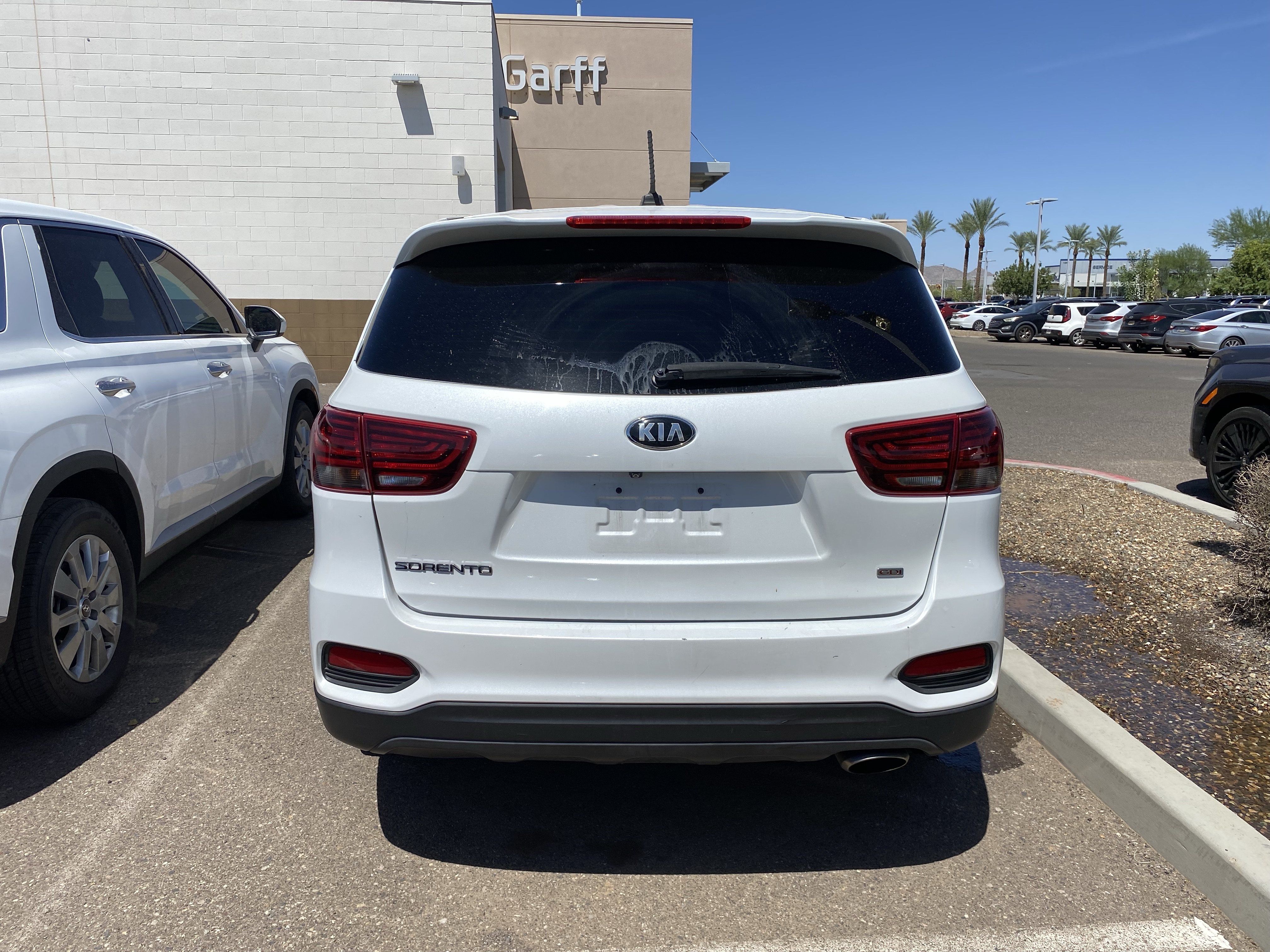 Used 2020 Kia Sorento LX FWD image 3