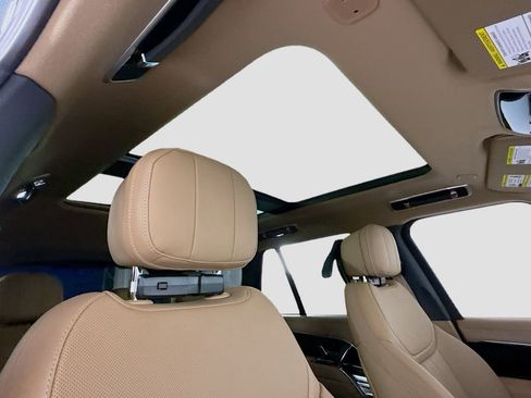 New 2026 Land Rover Range Rover SE AWD/4WD image 19