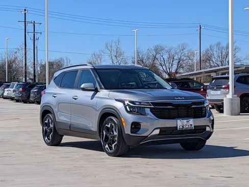Used 2025 Kia Seltos S image 7