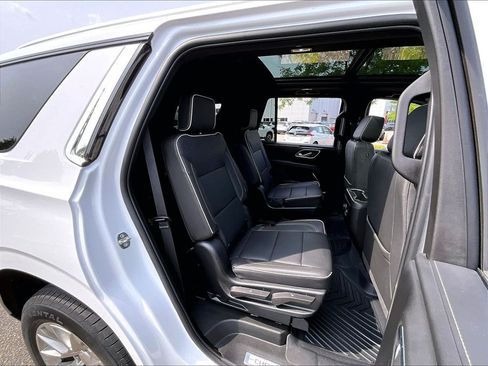 Used 2023 Chevrolet Tahoe Premier w/ Premium Package 2 AWD/4WD image 16