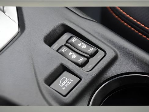 Used 2023 Subaru Crosstrek 2.0i Premium image 30