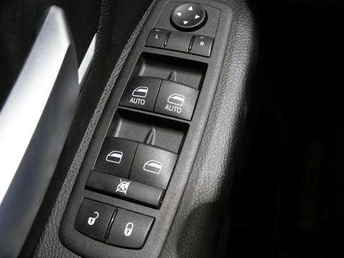 Used 2022 RAM 1500 Big Horn image 12