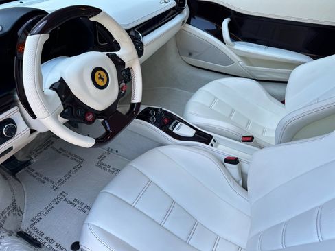 Used 2010 Ferrari 458 Italia Coupe RWD image 4