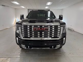 New 2025 GMC Sierra 2500 Denali w/ Denali Reserve Package video 2