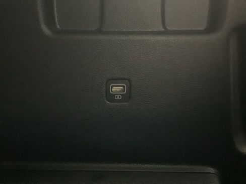 Used 2022 Kia Telluride SX w/ SX Prestige Package image 40