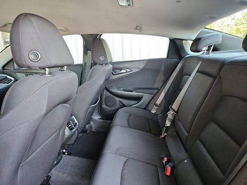 Used 2023 Chevrolet Malibu LT FWD image 25