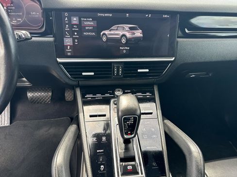 Used 2019 Porsche Cayenne AWD/4WD image 20