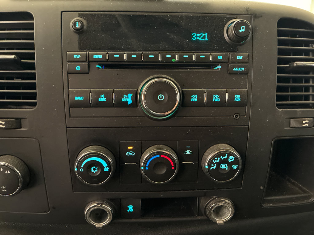 Used 2009 Chevrolet Silverado 1500 LT w/ Power Pack Plus AWD/4WD image 14