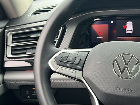 New 2026 Volkswagen Atlas Peak Edition image 29