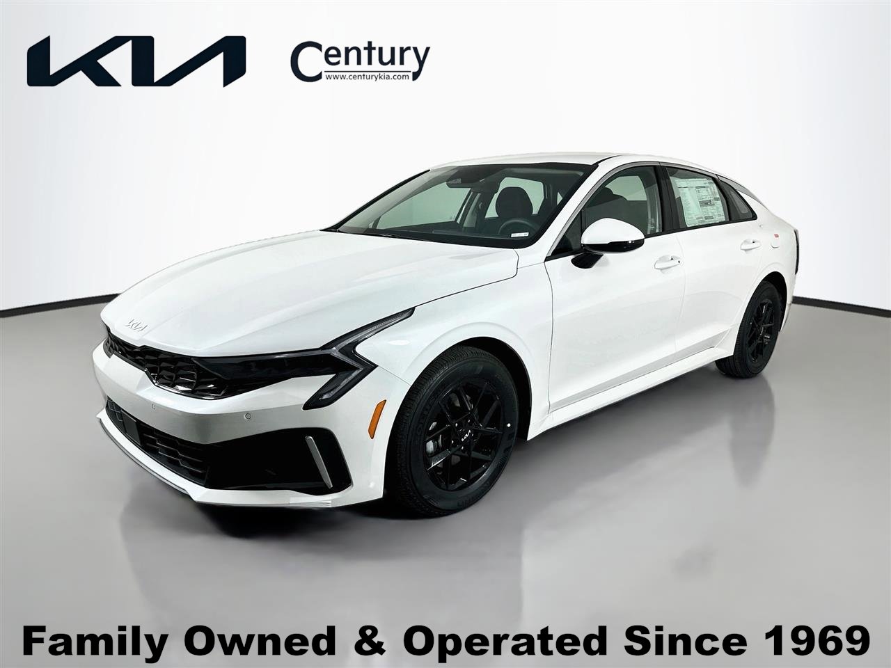 New 2027 Kia K5 LXS FWD image 1