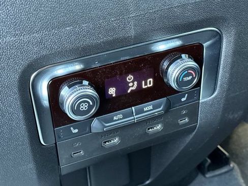 New 2026 GMC Yukon XL Denali w/ Denali Reserve Package AWD/4WD image 14