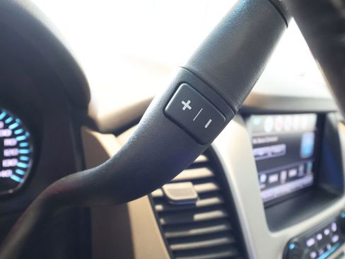 Used 2018 GMC Yukon SLT w/ Open Road Package image 19