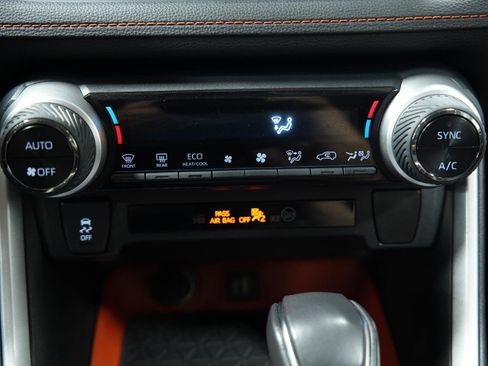 Used 2024 Toyota RAV4 Adventure image 37