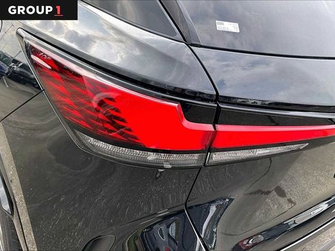 Used 2025 Lexus RX 350 Premium image 25